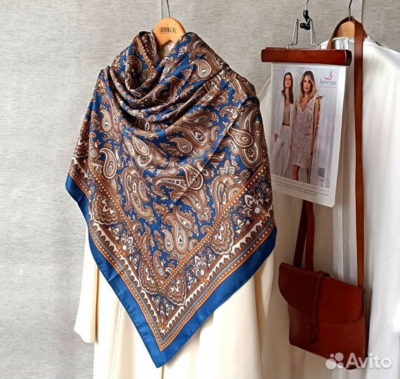 Новый Платок Шелковый Пейсли 3 цвета 90*90