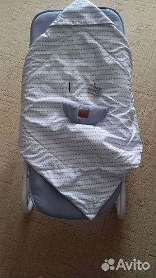 Шезлонг детский с вибрацией