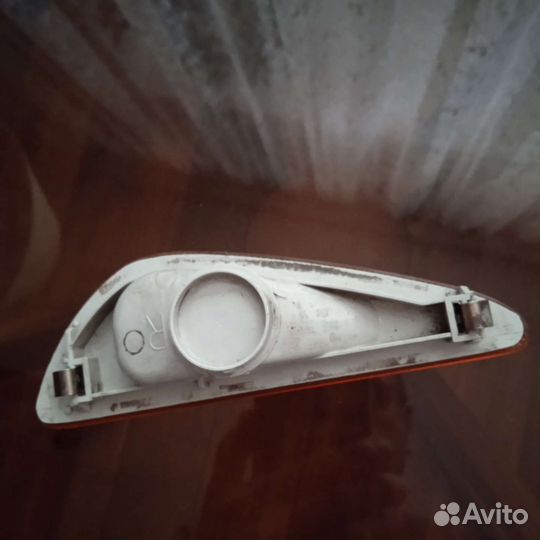 Катафот повторитель в бампер ниссан цефиро