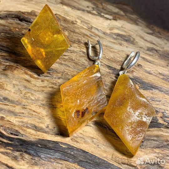 Крупный Комплект « ромб» янтарь натуральный