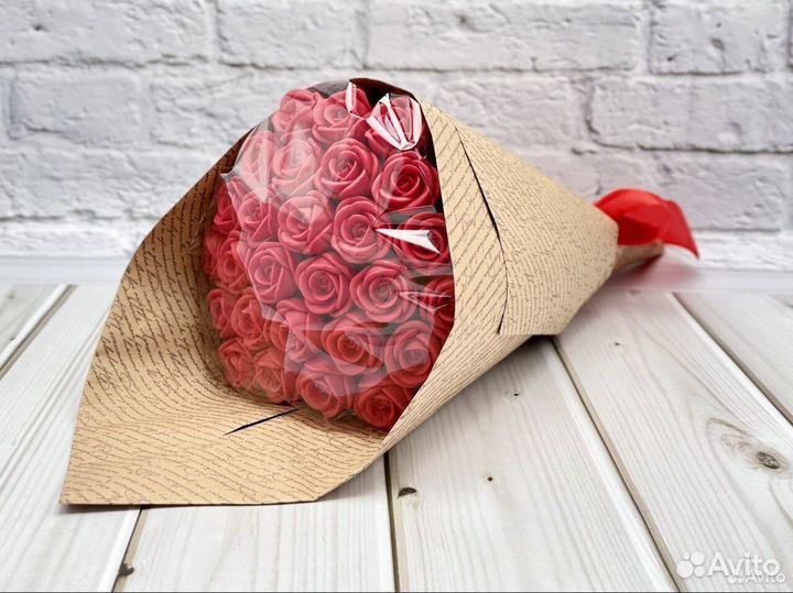 Шоколадный букет розы пионы