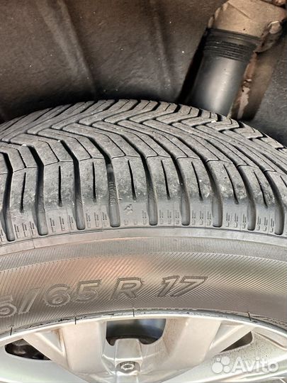 Michelin CrossClimate 215/65 R17