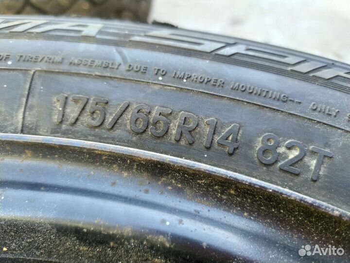 R14 Nitto Therma Spike 175/65, PCD 4x114.3 DIA 61.9
