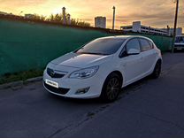 Opel Astra 1.6 AT, 2011, 130 000 км, с пробегом, цена 699 000 руб.