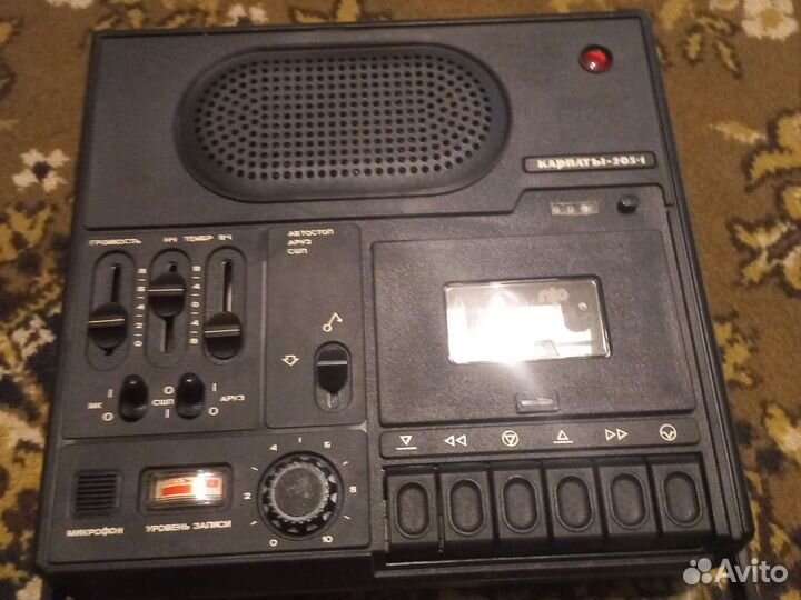 Катушечный магнитофон