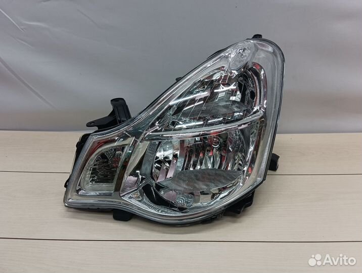 Фара левая Nissan Almera G 15