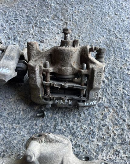 Тормозной суппорт для Toyota Mark X