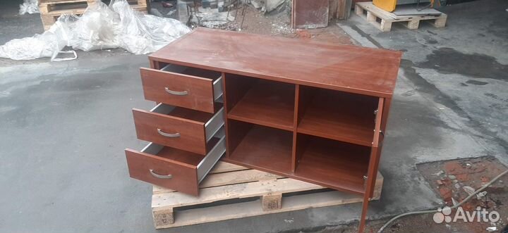 Шкафы,Столы и тумбочки офисные дэфо