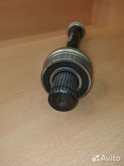 Приводной вал полуось правая KIA Spectra