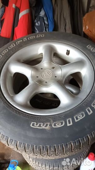 R16 Bfgoodrich Winter Slalom 225/70, PCD 5x114.3 DIA 64