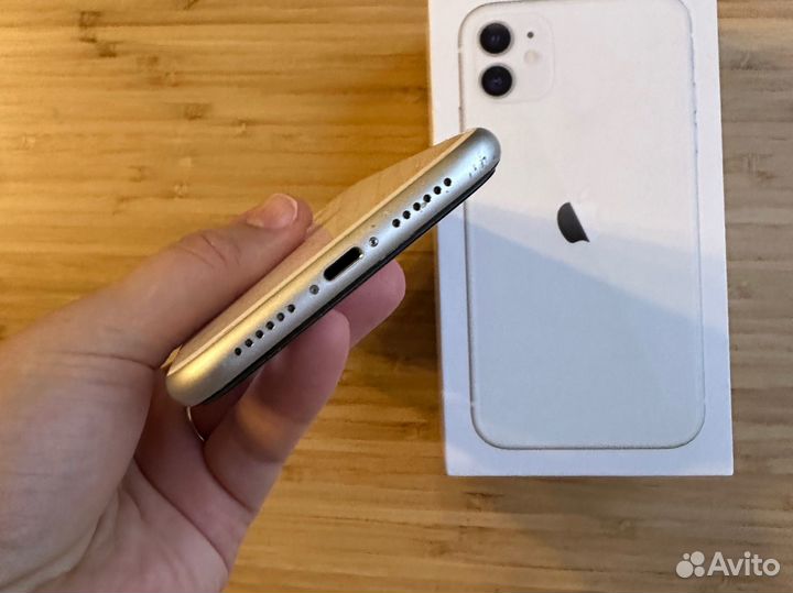 iPhone 11, 128 ГБ