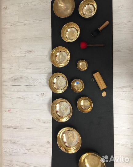 Массаж с тибетскими, поющими чашами