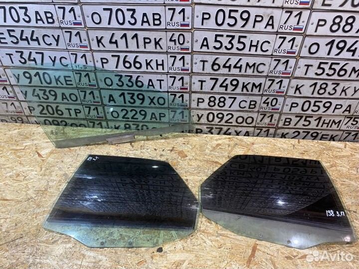 Стекла дверей Volvo S40 седан 2.0 2004