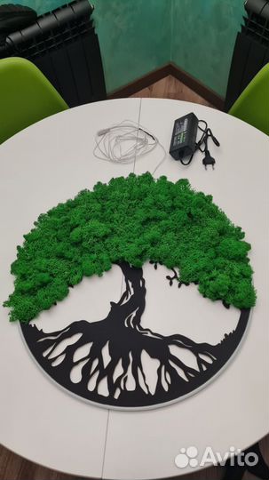 Дерево жизни с неоновой подсветкой