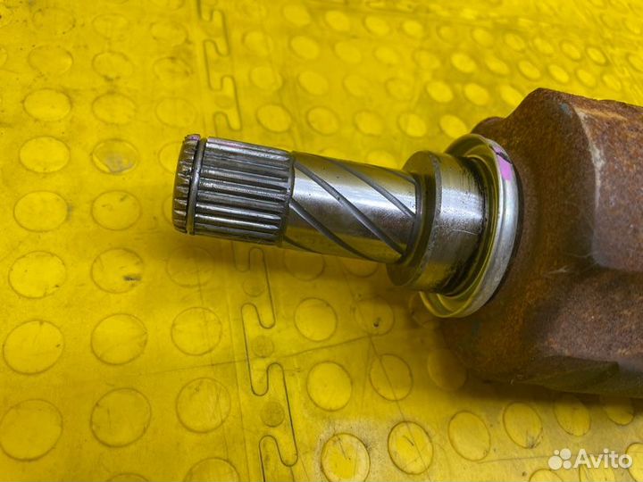 Б/У Вал приводной (Полуось) В хорошем состоянии