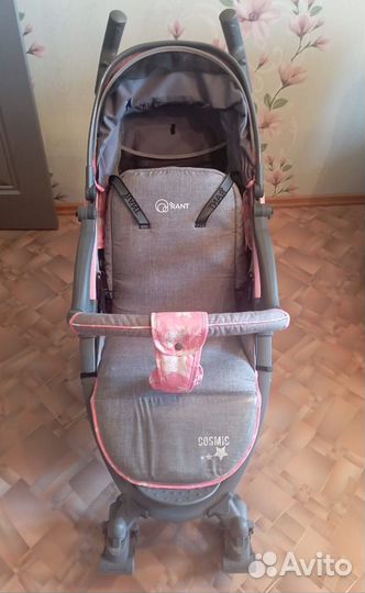 Прогулочная детская коляска 