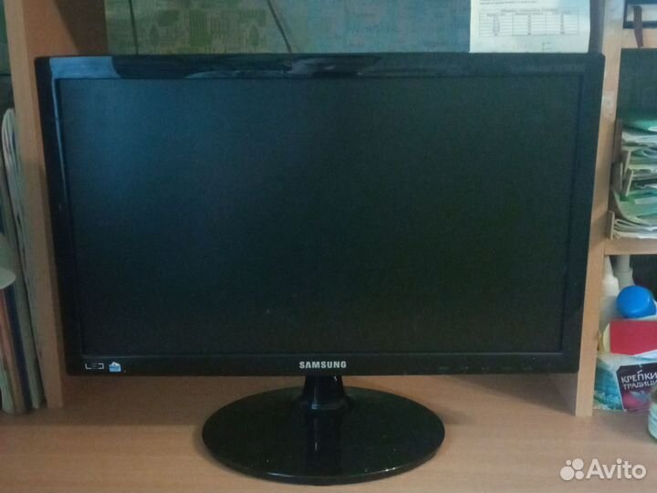 Монитор Samsung, модель LS19B300