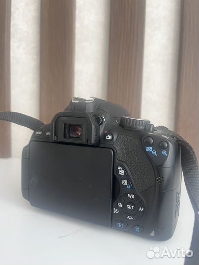 Зеркальный фотоаппарат canon eos 650d