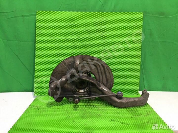 Поворотный кулак правый Bmw X5 E70