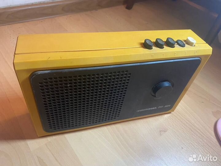 Трехпрограммный приемник проводного вещаний, СССР