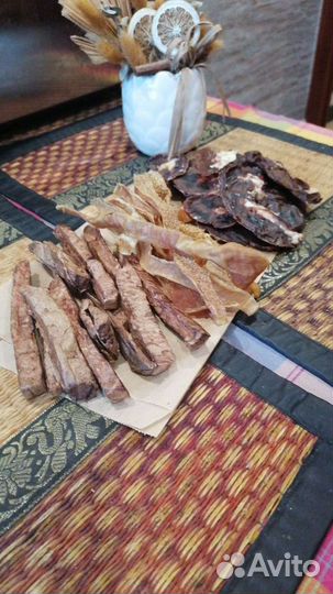 Корма и лакомства для собак