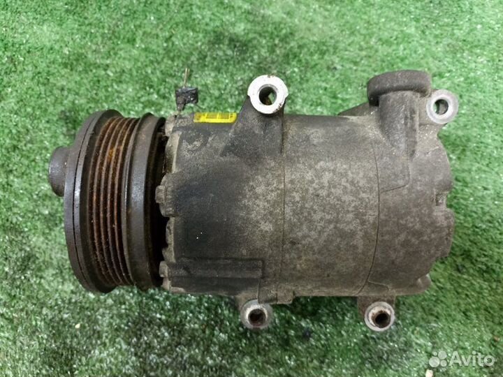 Компрессор кондиционера Ford Focus qqdb 2009