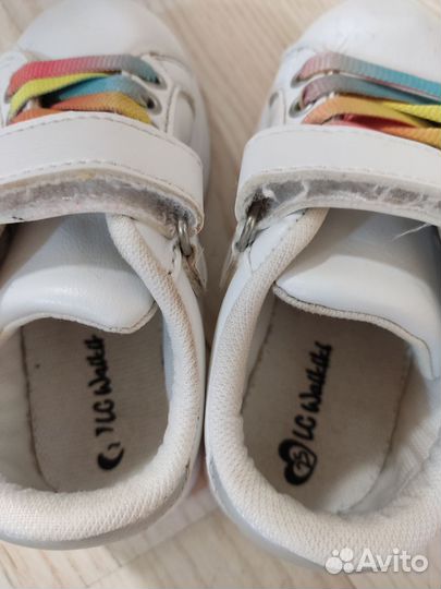 Кроссовки для девочки 24