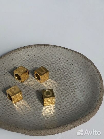 Цепочка с шармом