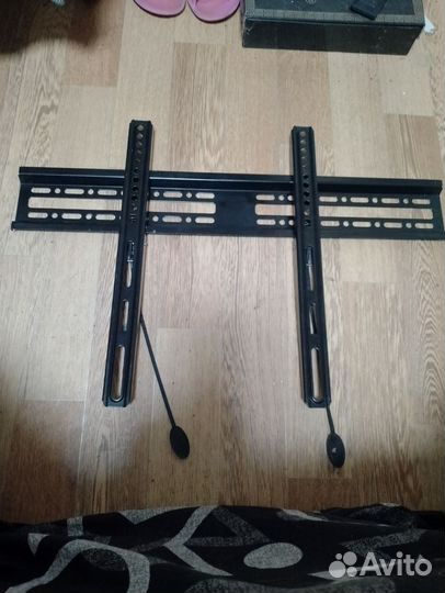 Кронштейн для телевизора