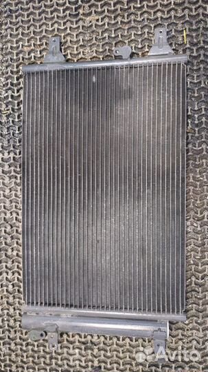 Радиатор кондиционера Volkswagen Sharan, 2002
