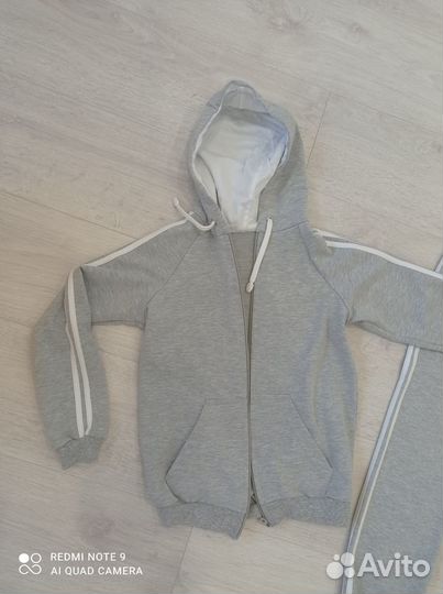 Спортивный костюм для мальчика 128-134