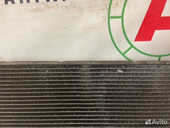 Радиатор охлаждения двигателя Toyota Avensis T25