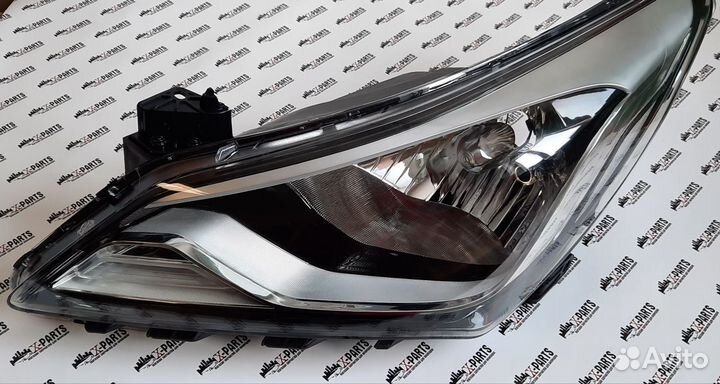 Фары передние Хендай Солярис Hyundai Solaris