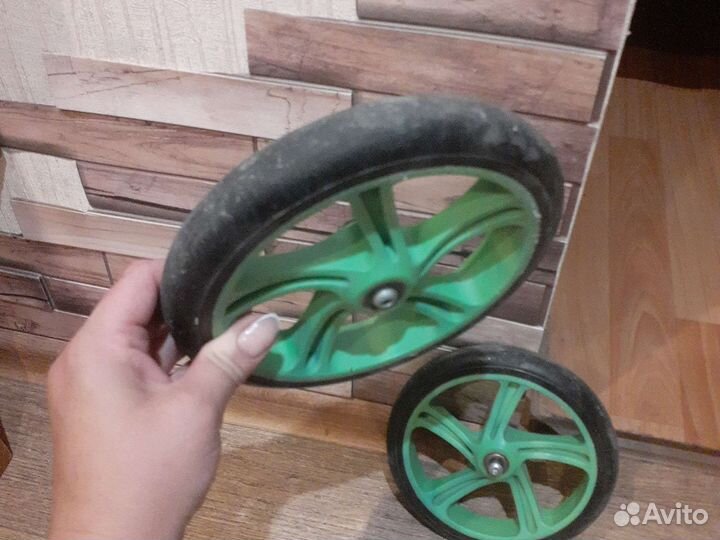 Колесо от самоката