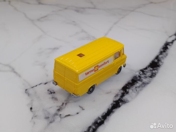 Mercedes-Benz T2 (1967-1996), желтый