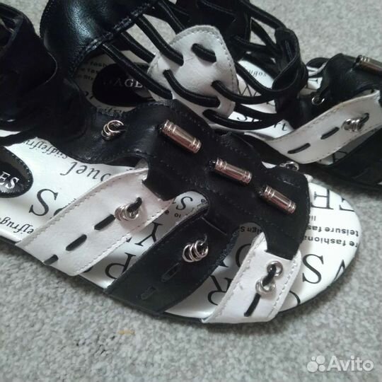 Шлепанцы женские