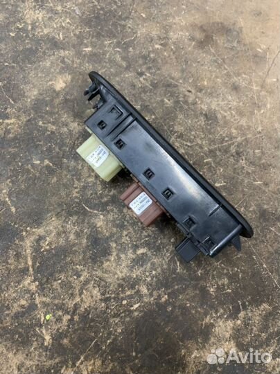 Блок стеклоподъемников LADA Xray 2017