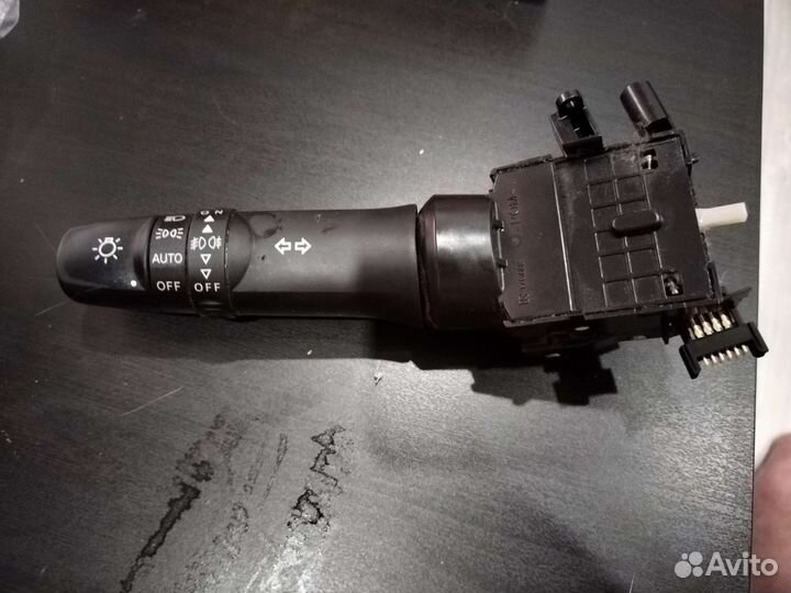 Подрулевой переключатель Outlander