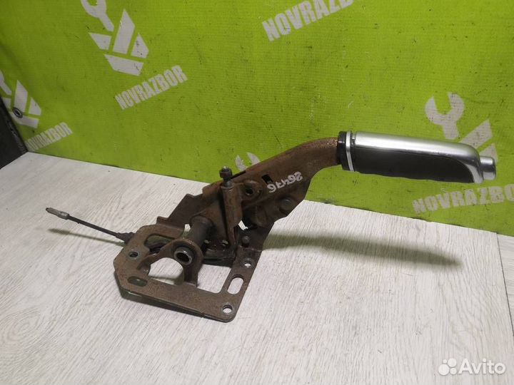 Рычаг стояночного тормоза Форд Фокус 2