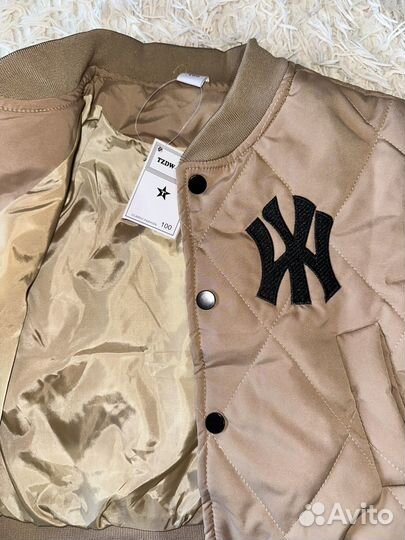 Куртка бомбер