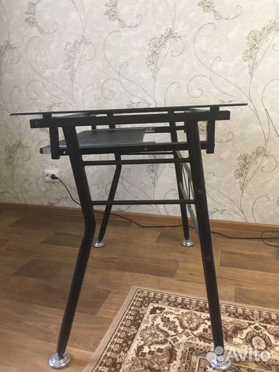 Стол письменный (компьютерный) Crown