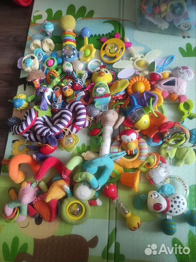 Игрушки погремушки пакетом