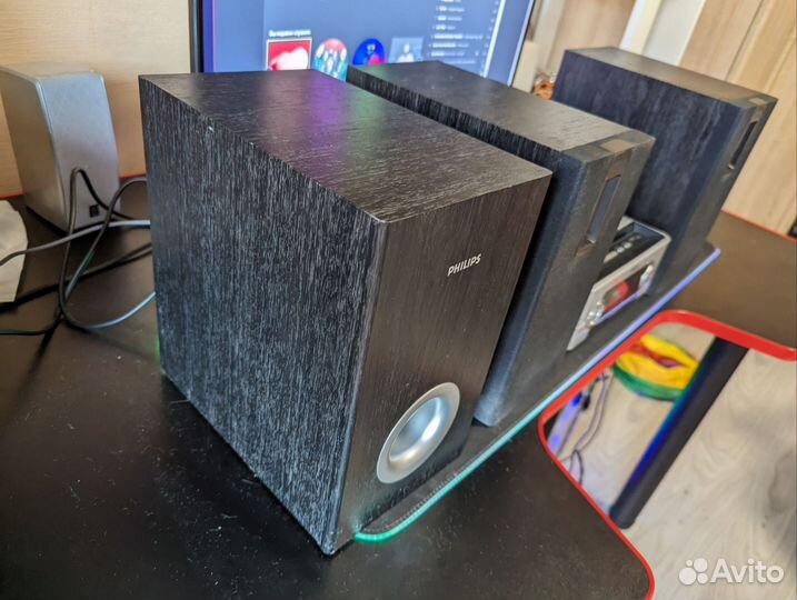 Музыкальный центр Philips MCD139B