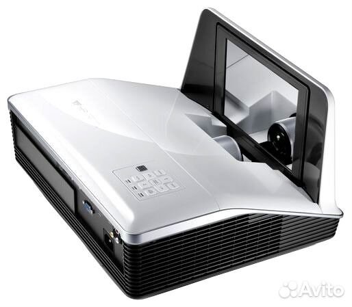 Новый проектор BenQ MW851UST