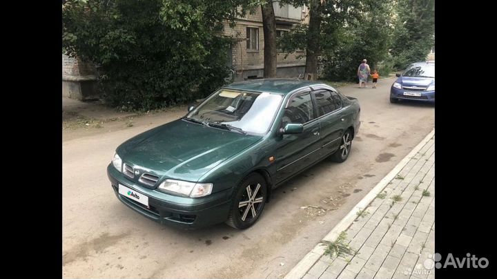 Nissan Primera 1.6 МТ, 1997, битый, 300 000 км