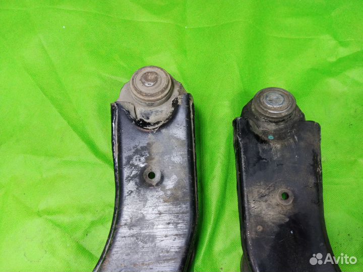 Рычаг подвески передний правый левый Mazda 3 BK