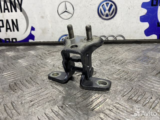 Петля двери задняя левая верхняя Лансер 10 Lancer