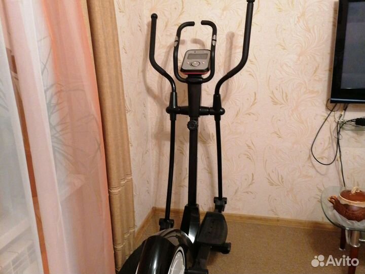 Эллиптический тренажер новый