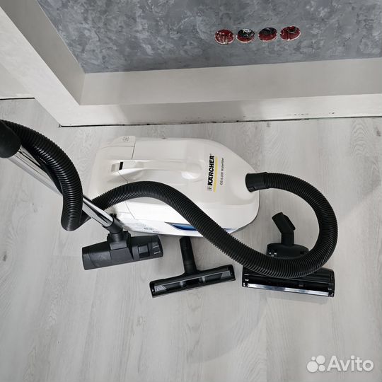 Пылесос Karcher с водяным фильтром