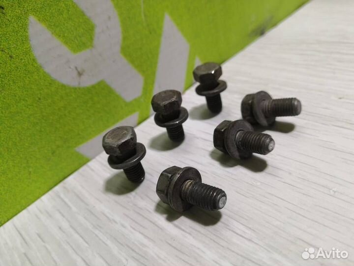 Болт маховика Рено Клио 2 Симбол